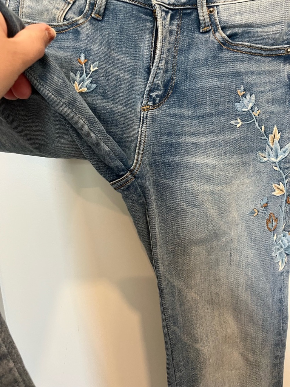 Driftwood Isabel Embroidered Floral  Flare Bootcut Boho Western Cowgirl Jeans 25 - Picture 9 of 16